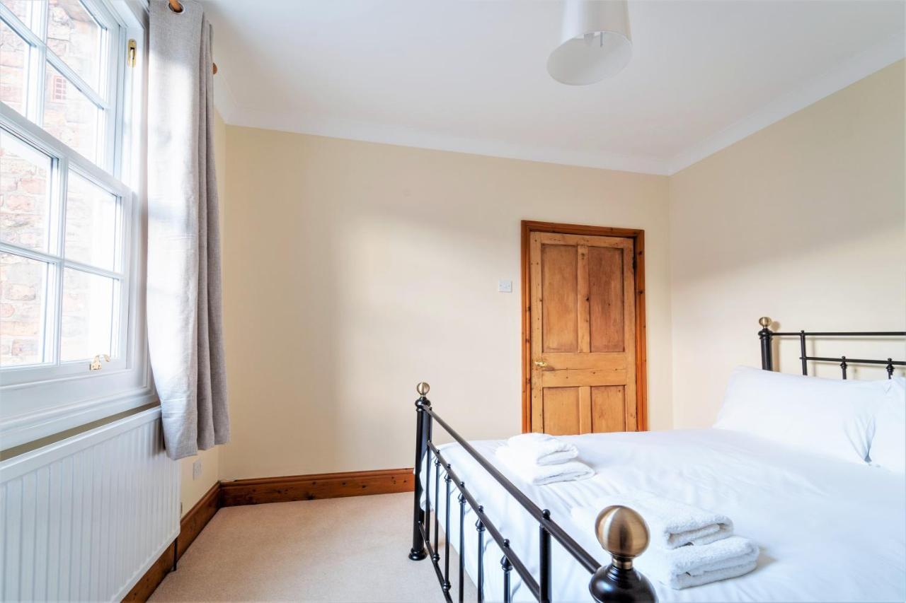 The Cottage In Chester, Sleeps 6 With Free Parking Экстерьер фото